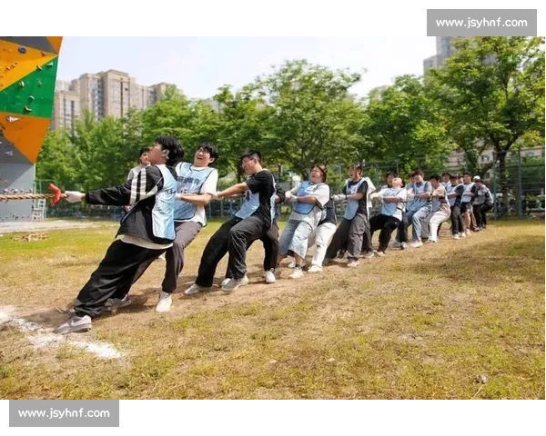 激励球队奋勇拼搏打造赛场上的精彩瞬间与团队精神